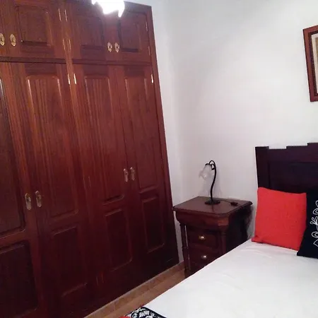Vivienda Juan Antonio *