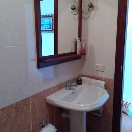 Vivienda Juan Antonio * קנדלריה